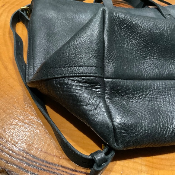 Madewell Zip-Top Transport Carryall Leather Tote - Picture 14 of 16